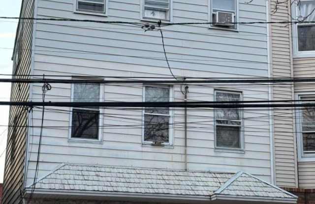 89 Prospect St Gallery 1