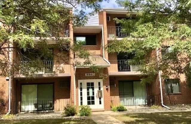 9860 W 153rd St Apt 205 Gallery 1