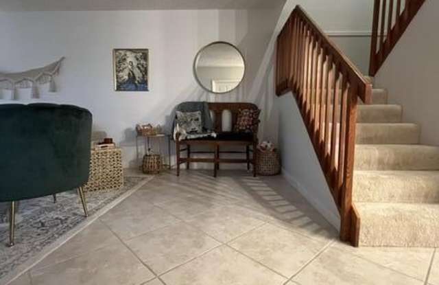 2873 SW LAKEMONT Place Gallery 3