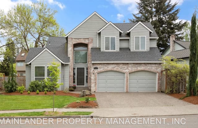 5080 SW GREENWOOD CIR. - 5080 Southwest Greenwood Circle, Tualatin, OR 97062