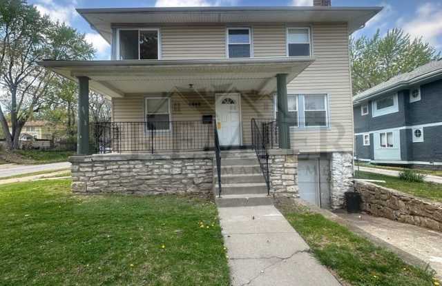 5646 Lydia Ave, Kansas City, MO 64110 SUMMER Look and Lease SPECIAL $200 off first full months rent + bonus room /Rent $975/Deposit $999 photos photos