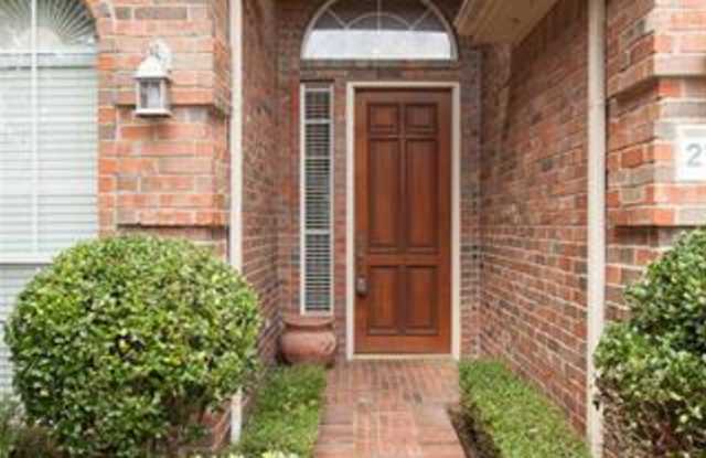 2725 Halsey Drive Gallery 3