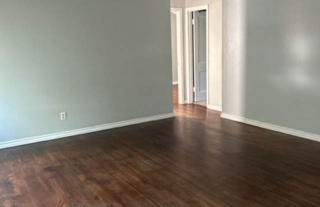 2 Bedroom 1 bath Close to OU Campus photos photos