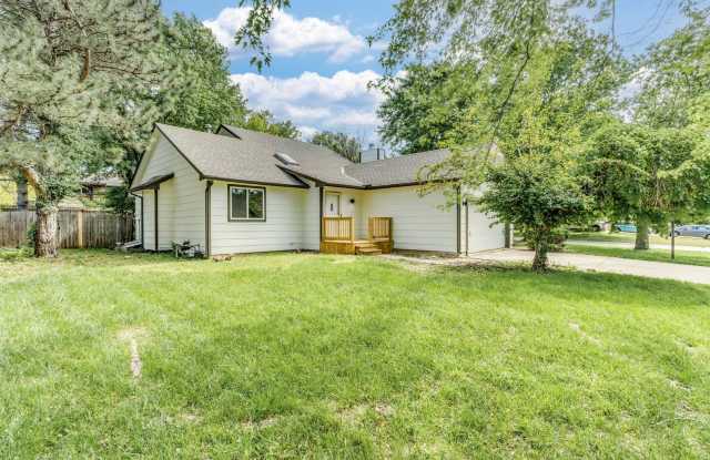 Completely renovated 4 bedroom, 3 bathroom home in Derby!! photos photos