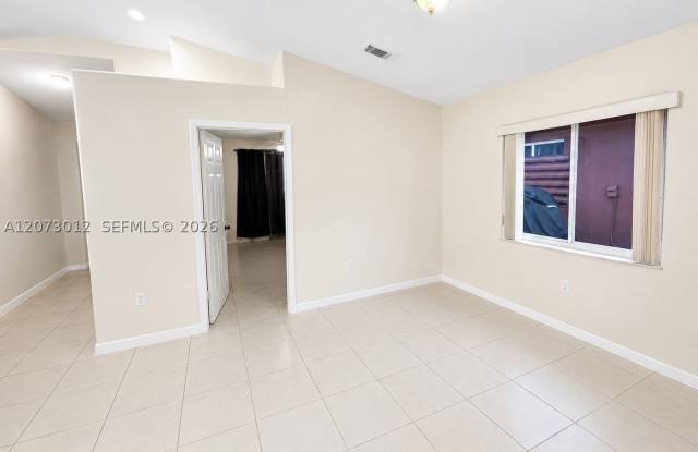 9999 NW 126th Ter Gallery 3