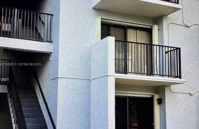 7130 NW 179th St photos photos