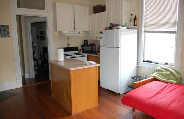 308 East Anderson Street - B Gallery 3