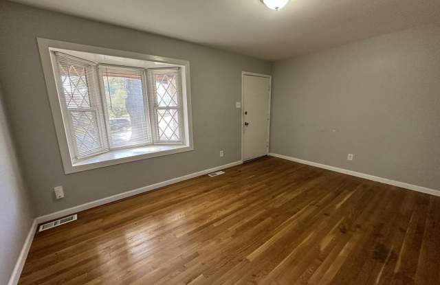 Lovely 3 Bedroom / 1 Bath for Rent - Section 8 Welcome Gallery 4