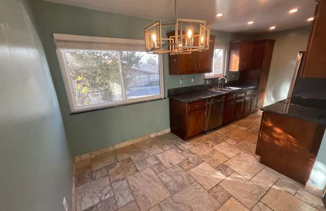 Condo - 2 Bedrooms / 2 Bath - Long Beach - 4595 California Avenue, Long Beach, CA 90807