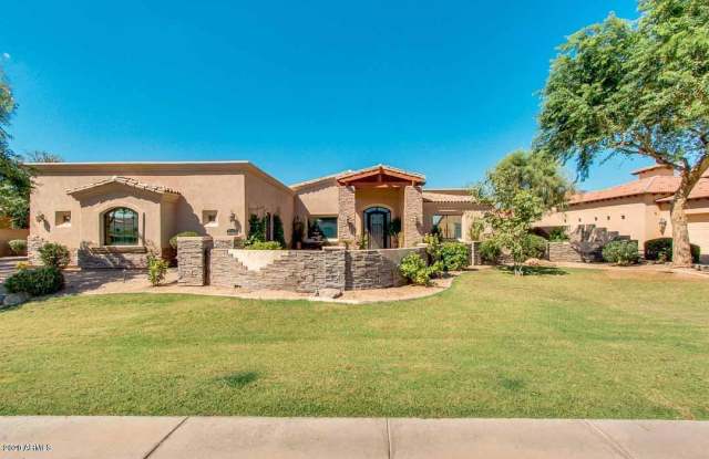 2818 E LOCUST Drive - 2818 East Locust Drive, Chandler, AZ 85286