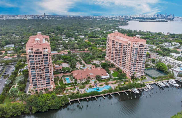 60 Edgewater Dr photos photos