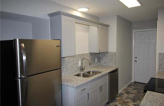 13556 Waterfall Way Gallery 4