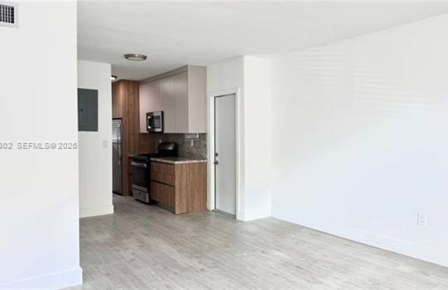 650 Lenox Ave unit 3 (A11975302) photos photos