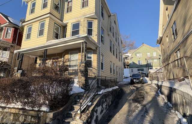 37 Eastwood Avenue unit: 2 photos photos