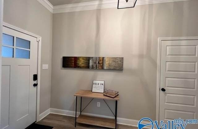 136 Gardencove Circle Gallery 4