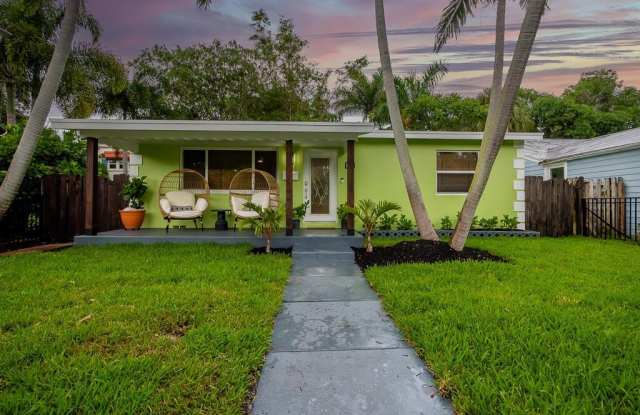 418 N Palmway Gallery 3