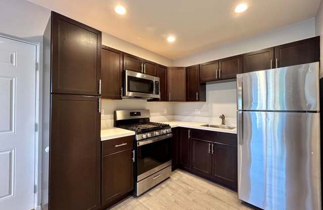 AVAILABLE NOW! LOVELY Remodeled 1 Bed / 1 Bath duplex in Coachella! - 50540 Jalisco Avenue, Coachella, CA 92236