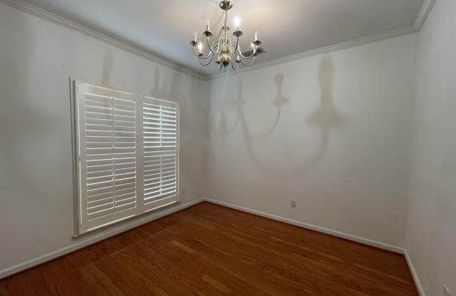 641 ROCKHURST DRIVE Gallery 2