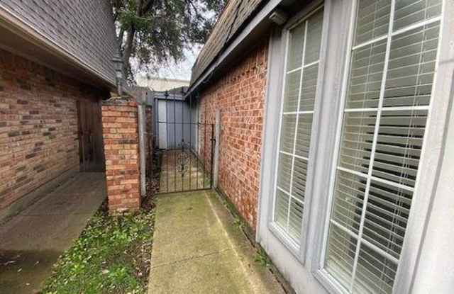2813 Summit View Drive Gallery 2