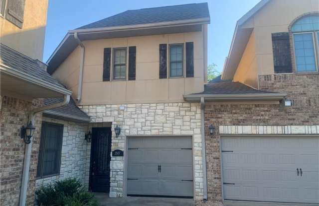 2507  S Everest  AVE photos photos