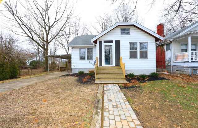 Sycamore Twp - Charming 2 bed 1 bath bungalow photos photos
