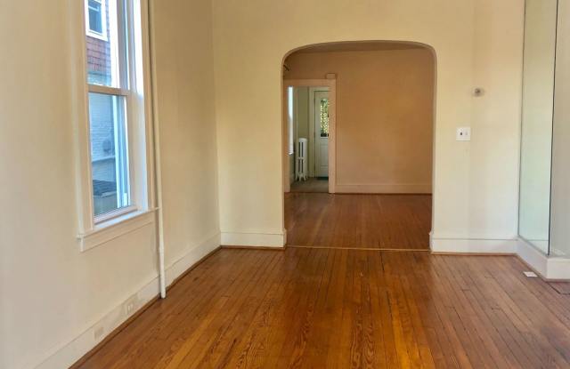 403 Charter Oak Ave Gallery 3