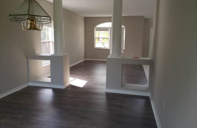 2569 Jasmine Trace Drive Gallery 4