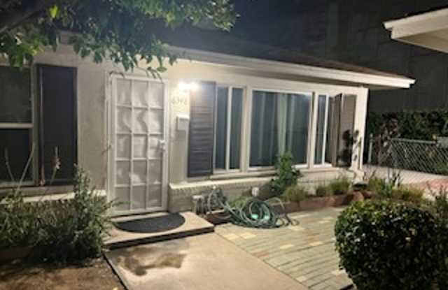 Charming 2 Bedroom Home with Private Garage – Now Leasing in Riverside! photos photos