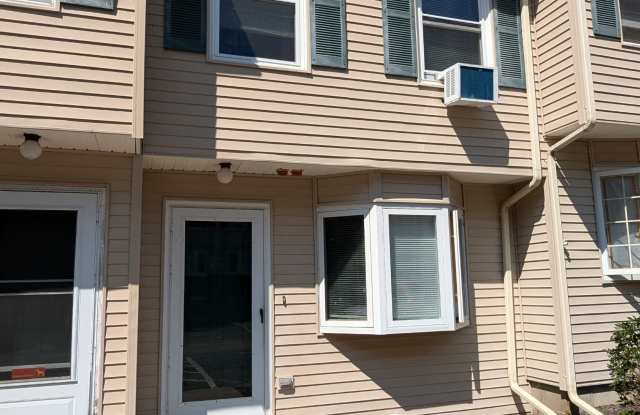 266 Endicott Street North - 23 photos photos