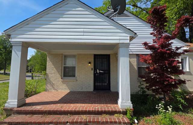 2542 N Edwin Cir Gallery 2