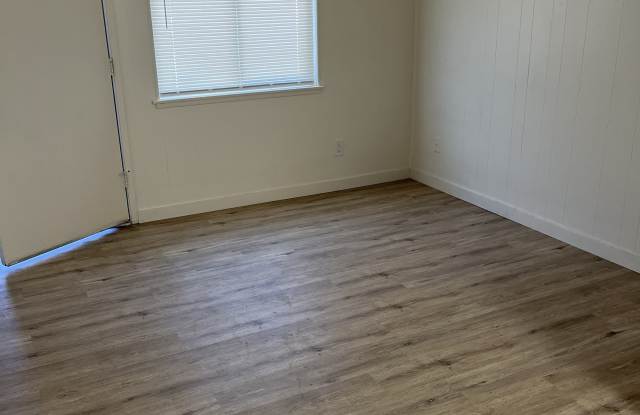 317 N L St photos photos