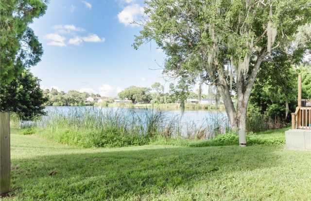 6520 MEADOWBROOK Lane Gallery 3