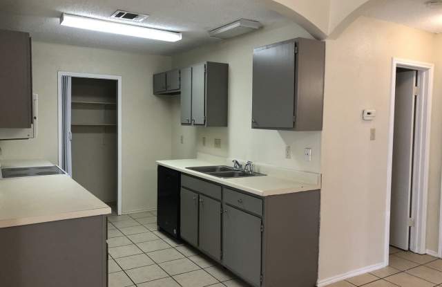 10130 PEBBLESTONE Gallery 3