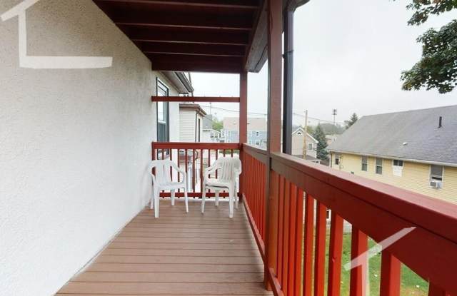 Charming 4 Bedroom Gallery 4