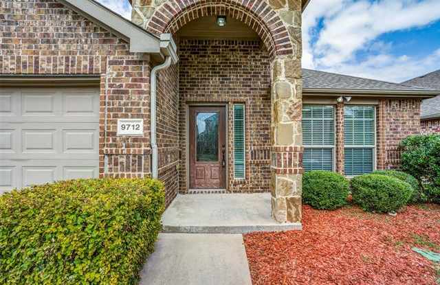 9712 Mulligan Drive Gallery 3