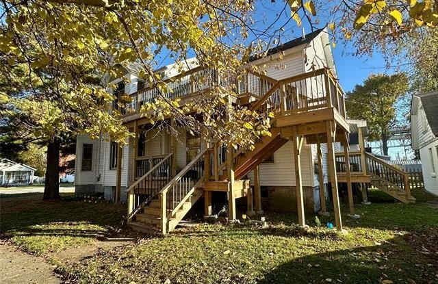 2437 Gratiot Avenue - 2437 Gratiot Avenue, Port Huron, MI 48060