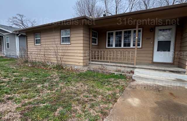 3 bed 1 bath house for rent now! photos photos