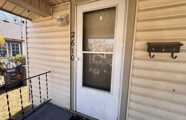 Updated 2 bed 1 bath - 2610 East Archer Street, Tulsa, OK 74110