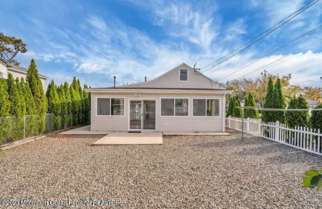 416 Monmouth Avenue - 416 Monmouth Avenue, Ocean Gate, NJ 08740