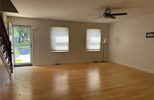 10 Fort Lee Court Gallery 4
