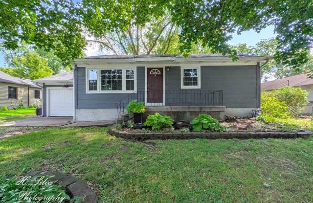 301 Millard Avenue - 301 Millard Avenue, Crystal Lake, IL 60014
