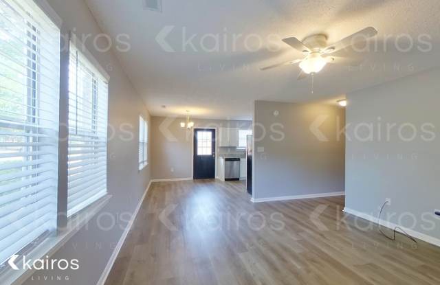 128 Deer Parkway Gallery 3