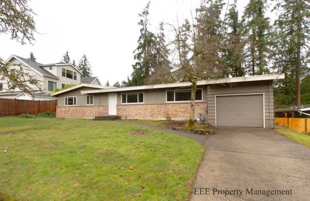Bellevue Home in Phanton lake Area Gallery 3