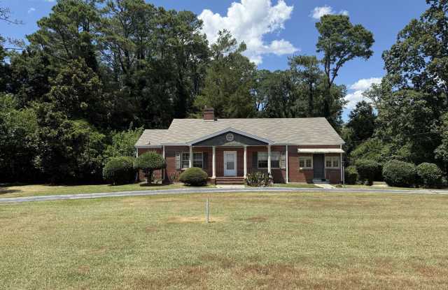 998 Highland Circle SE photos photos