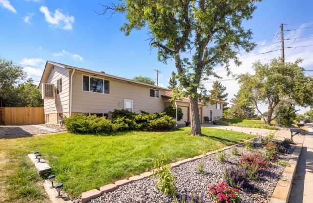 415 S Kipling St - 415 South Kipling Street, Lakewood, CO 80226