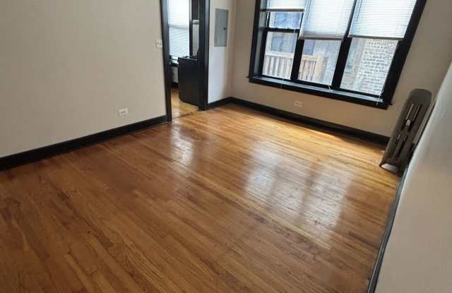 6409 North Lakewood Avenue - 6409 North Lakewood Avenue, Chicago, IL 60660