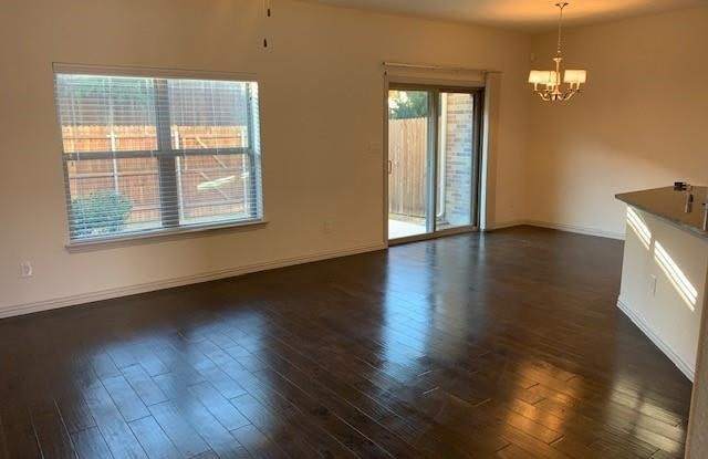 2241 Wabash Way Gallery 2