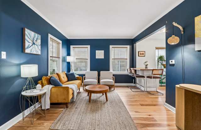 4605 North Sheffield Avenue Gallery 2