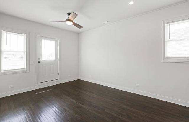 3123 N California photos photos