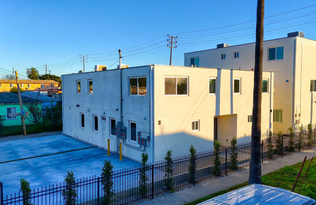 8414 1/2 S McKinley Ave photos photos